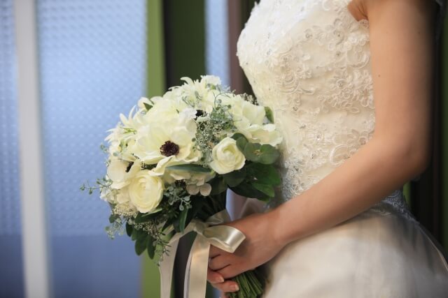 ノンクリスチャンでもキリスト教の教会で結婚式を挙げられる？
